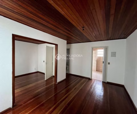 Apartamento com 3 quartos à venda na Rua Padre João Batista Reus, 3347, Camaquã, Porto Alegre