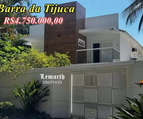 Casa na Barra, Luxo, em condomínio, 5 qtos., 427,00m² 7 vagas. terreno 617,00m²