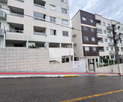 Apartamento com 2 dormitórios com elevador 60 m² por R$ 290.000 - Ipiranga - São José/SC