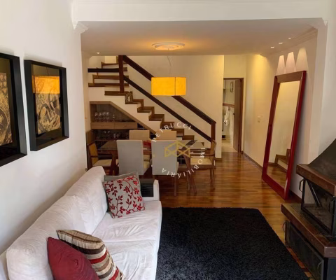 Casa com 3 dormitórios à venda, 130 m² por R$ 890.000,00 - Capivari - Campos do Jordão/SP