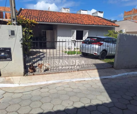 Casa à venda no bairro São João do Rio Vermelho - Florianópolis/SC