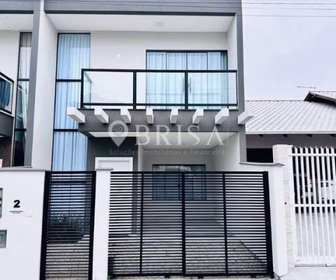 CASA NA PRAIA DA ARMAÇÃO - PENHA