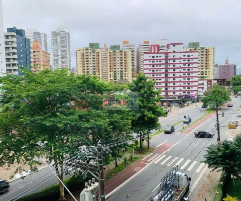 Apartamento 2 dormitórios  no Canto do Forte a 100 metros do mar