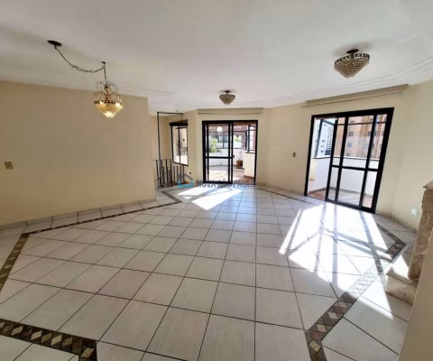 Apartamento duplex em Jardim Vila Mariana, vago, 4 dormitórios e 3 vagas com depósito .