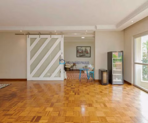 Moema Pássaros, apartamento com 158m²,  2 vagas !