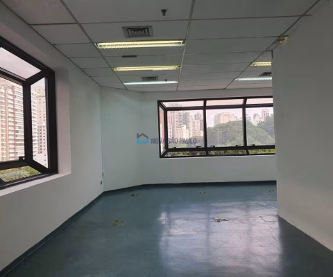 Conjunto comercial próximo ao Parque da Àgua Branca
