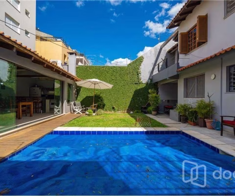 Casa com 4 quartos à venda na Rua Paulo Bento Lobato, 221, Jardim Lindóia, Porto Alegre