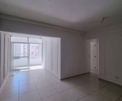 Apartamento em Condomínio Royal Park