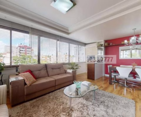 Apartamento com 3 quartos à venda na Rua Atanásio Belmonte, Passo da Areia, Porto Alegre