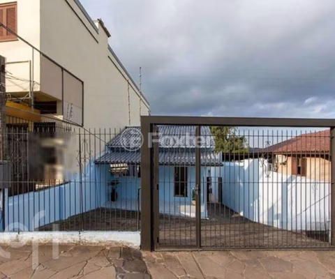 Casa com 3 quartos à venda na Avenida Eduardo Prado, 108, Cavalhada, Porto Alegre