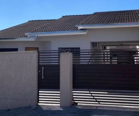 Casa Residencial com 3 quartos  para alugar, 176.00 m2 por R$3500.00  - Uvaranas - Ponta Grossa/PR