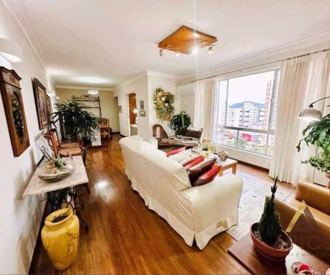 LINDO APARTAMENTO PADRÃO COM VISTA MAR - 147m² ÚTEIS - 03 DORM. sendo 01 SUÍTE - 03 W.C - DEPENDÊNCIA COMPLETA - 01 VAGA DEMARCADA - PONTA DA PRAIA