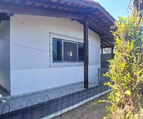 Casa para Venda em Itanhaém, Coronel, 4 dormitórios, 1 banheiro, 2 vagas