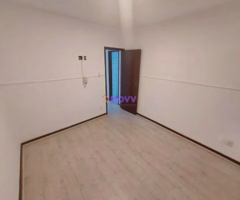 Excelente oportunidade, apartamento 2 quartos com vaga de garagem e elevador !