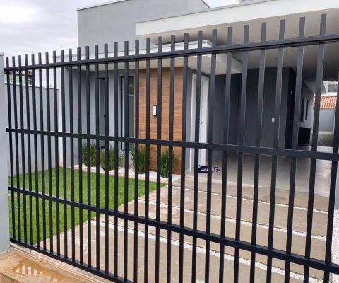 CASA COM 03 DORMITÓRIOS COM EXCELENTE PADRÃO DE ACABAMENTO NO JARDIM ICARAÌ