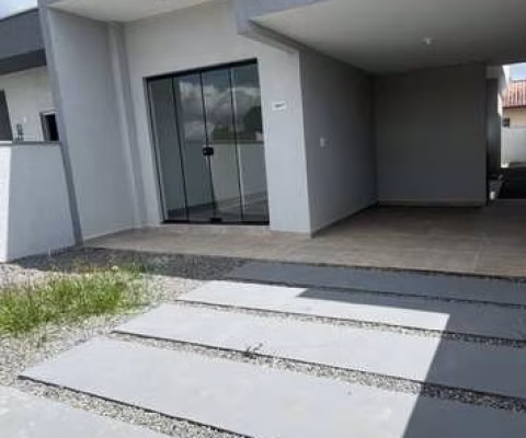 CASA COM SUÍTE À POUCOS MINUTOS DO CENTRO DE BARRA VELHA!!