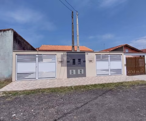 Excelente oportunidade! Casa à venda em Itanhaém -SP, bairro Tupy, 2 quartos, 1 suíte, 59m² de área. Confira!