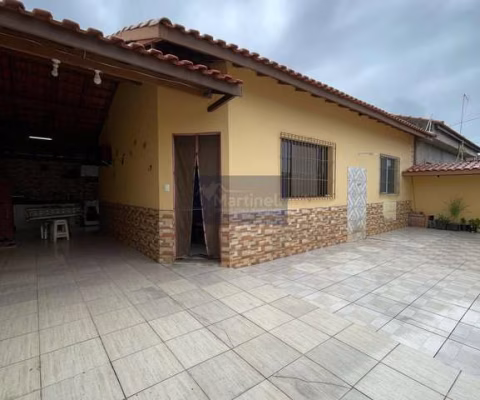 Oportunidade Única: Casa à Venda em Itanhaém-SP, Bairro Grandesp! 2 Quartos, 1 Banheiro, 2 Vagas, 68m² de Área. Confira!
