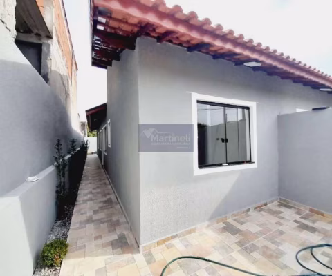 Imperdível! Casa à venda em Itanhaém-SP, bairro Sion: 2 quartos, 1 suíte, 1 sala, 1 vaga e 65m². Confira!