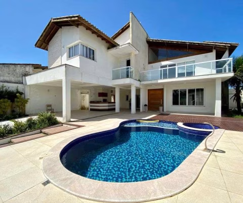 Imperdível oportunidade: Casa à venda em Itanhaém-SP, bairro Cibratel 1, 4 quartos, 1 suíte, 3 salas, 4 banheiros, 4 vagas, 366m²!