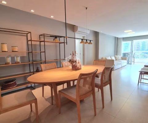 APARTAMENTO COM 3 QUARTOS SENDO 1 SUÍTE 2 VAGAS DE GARAGEM NO BAIRRO AGRONÔMICA EM FLOIRANÓPOLIS/SC