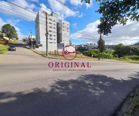 Terreno à venda na Rua Antônio Broilo, Cruzeiro, Caxias do Sul