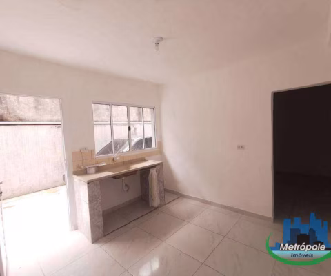 Casa com 1 dormitório para alugar, 25 m² por R$ 700,01/mês - Vila Flórida - Guarulhos/SP