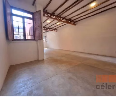 Casa Comercial 78mt, Cambuci SP- R$ 2.700,00
