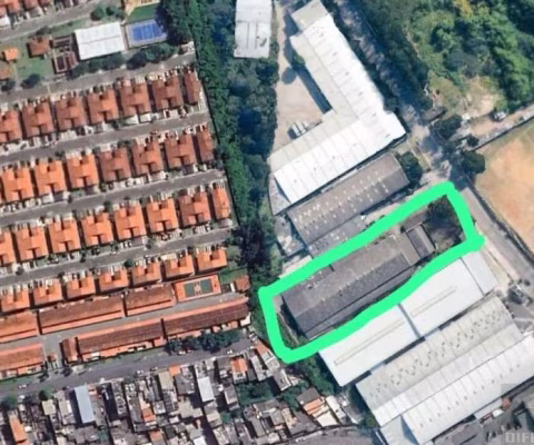 ÁREA COM GALPÃO PARA EMPRESA, GRANDE OPORTUNIDADE DE ÁREA PARA CONSTRUÇÃO