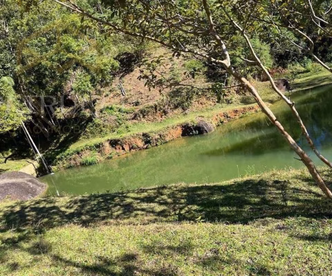 Sítio com 4 dormitórios à venda, 52106 m² por R$ 695.000,00 - Jardim Alvorada - Miracatu/SP
