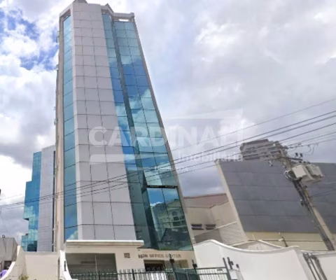 Comercial Sala / Salão com Condomínio em Campinas
