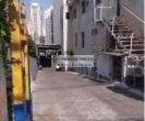 CASA 03 DORMITORIOS VENDE PARQUE ACLIMAÇÃO COM 500 M² (11) 9.5778.1936