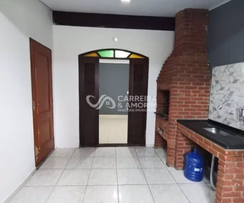 ALUGO CASA REFORMADA COM 3 CÔMODOS GRANDES, CHURRASQUEIRA, VAGA DE GARAGEM COBERTA, JARDIM DUPRAT, PARQUE SANTO ANTÔNIO, JARDIM SÃO LUIZ.