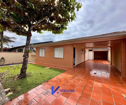 Casa a venda com 3 dormitórios no Bal. Ipanema.
