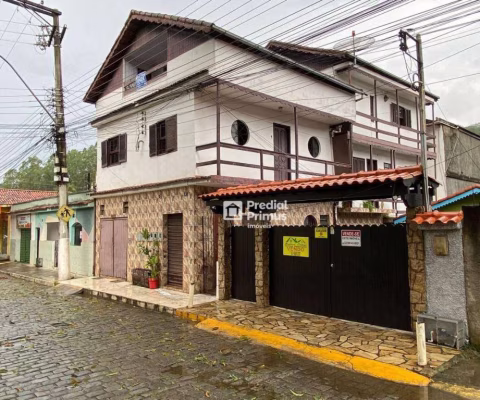 Casa com 8 dormitórios à venda, 205 m² por R$ 600.000,00 - Centro - Bom Jardim/RJ