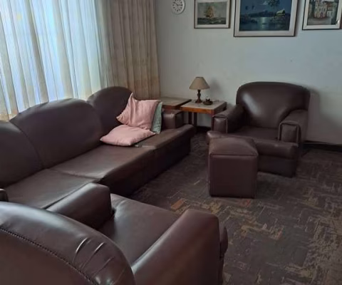 Apartamento à venda em Vila Claudia com 170 m², 3