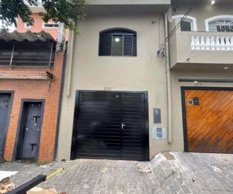 Casa com 2 quartos para alugar na Rua Guarei, 329, Vila Bertioga, São Paulo