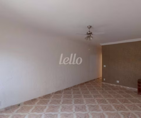 Casa comercial com 1 sala para alugar na Rua Arapari, --, Jardim Têxtil, São Paulo
