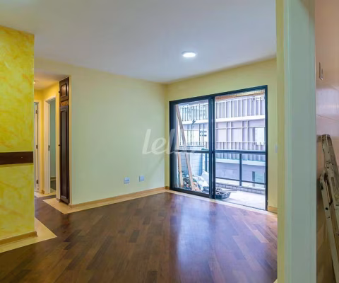 Apartamento com 2 quartos para alugar na Rua Cristiano Viana, --, Cerqueira César, São Paulo