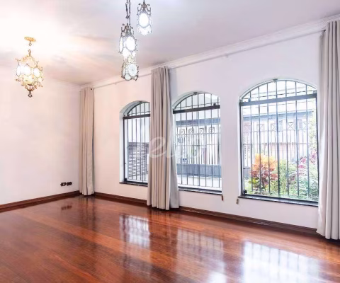 Casa com 3 quartos para alugar na Rua Miramonte, --, Vila Gomes Cardim, São Paulo