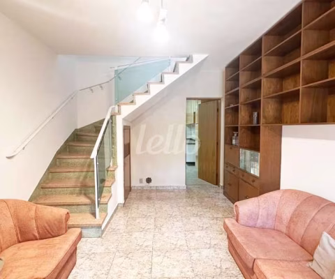 Casa comercial com 1 sala para alugar na Rua das Caneleiras, --, Jardim, Santo André
