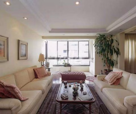 Apartamento com 3 quartos à venda na Rua Ourânia, 190, Vila Madalena, São Paulo