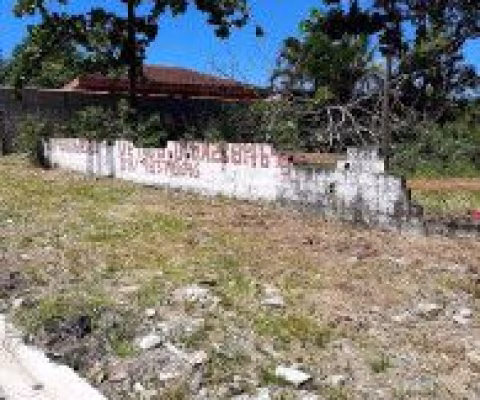 Excelente terreno localizado no bairro Estância Antonio Novaes, em Peruíbe - lado serra.