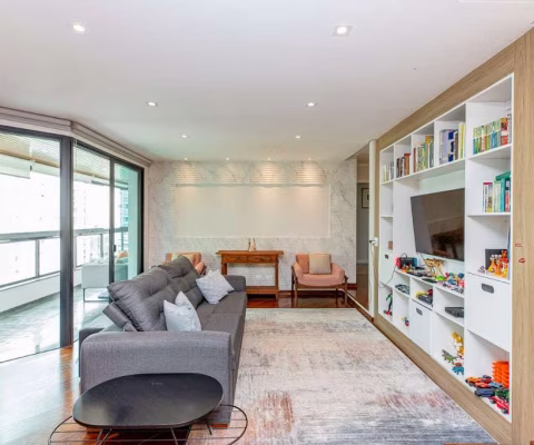 Apartamento com 4 quartos à venda na Avenida Ibijaú, 191, Moema, São Paulo
