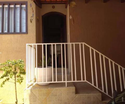 Casa para Venda em Sorocaba, Jardim Guadalajara, 3 dormitórios, 1 suíte, 2 banheiros, 3 vagas