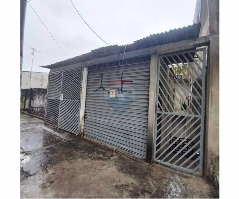 SOBRADO COM 3 DORMS E 1 SUITE + 1 CASA DE 1 DORMS E 2 VAGAS