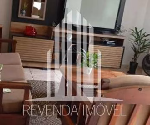 Imperdível oportunidade: Casa à venda em São Paulo-SP, Vila Império, com 3 quartos, 1 banheiro, 3 vagas de garagem, 400m² de área.