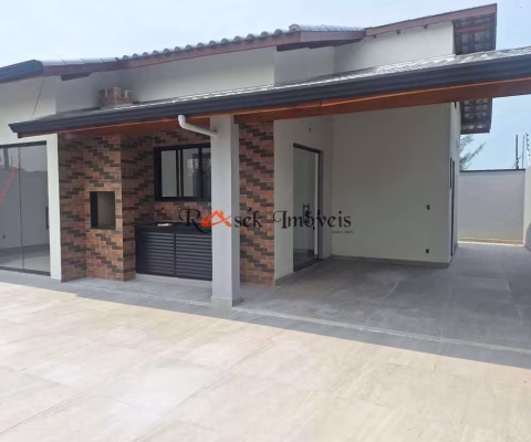 Casa com 2 quartos, Jardim Bopiranga, Itanhaém - R$ 550 mil, Cod: 2235