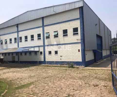 Galpão com 3 quartos, Pinhal - Cabreúva