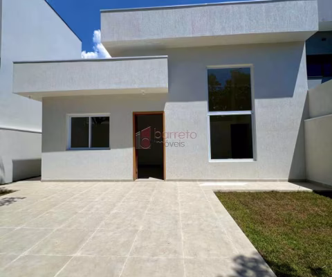 BELÍSSIMA CASA TÉRREA À VENDA NO BAIRRO JARDIM ALICE EM JUNDIAÍ/SP
